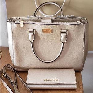Mk set bag
